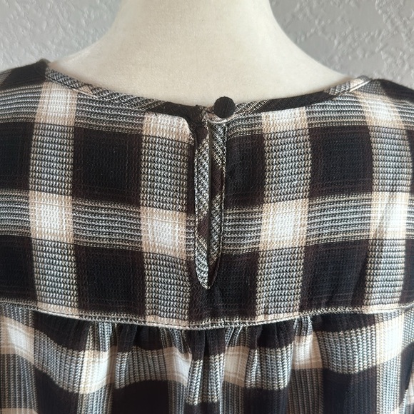 CJ Banks | Women's Top (NWOT) - Picture 6 of 6